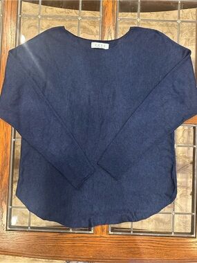 Joan Vass Women’s lightweight sweater navy blue